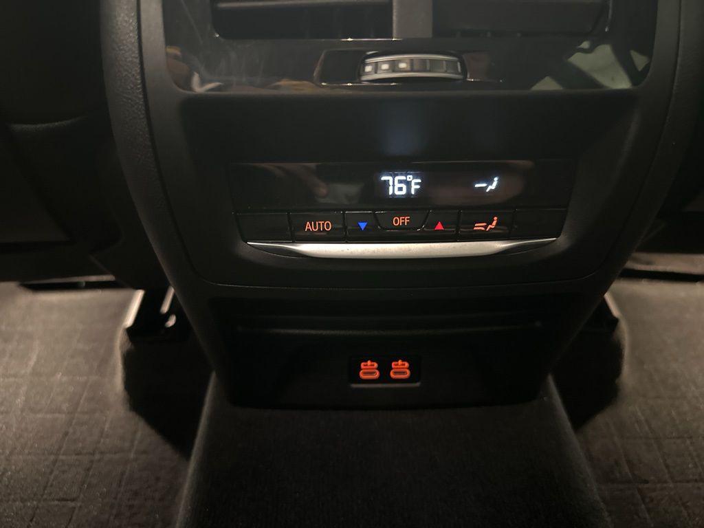BMW X3 view 22