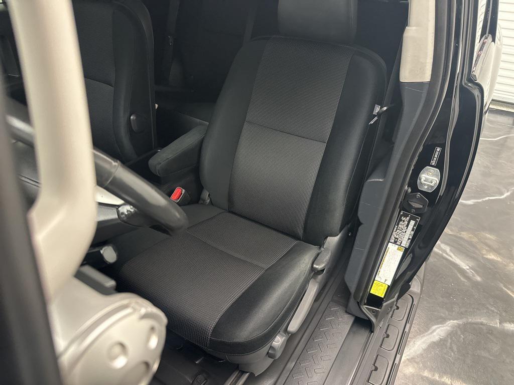 used 2011 Toyota FJ Cruiser car, priced at $21,495