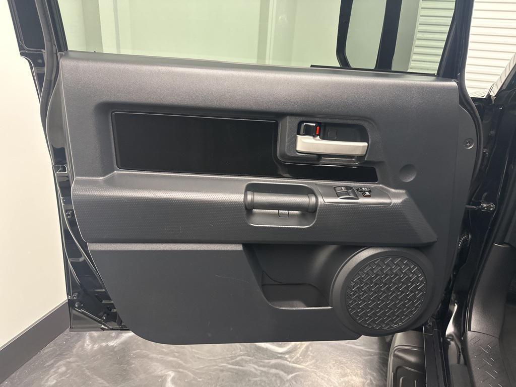 used 2011 Toyota FJ Cruiser car, priced at $21,495