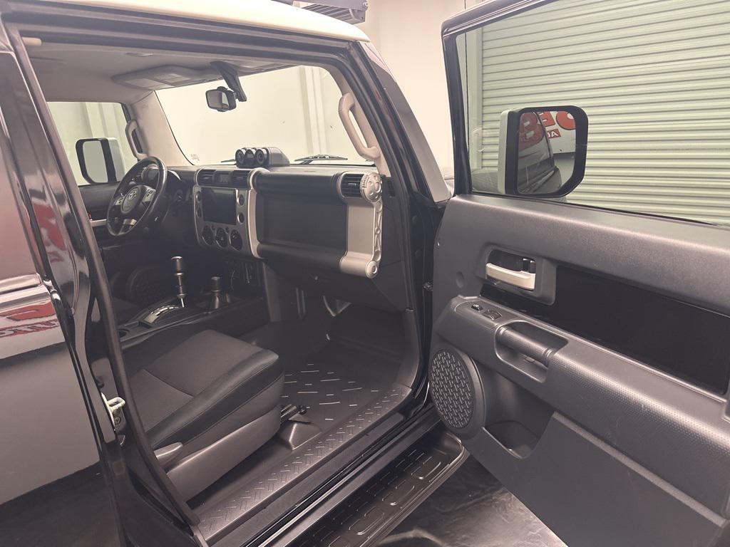 used 2011 Toyota FJ Cruiser car, priced at $21,495