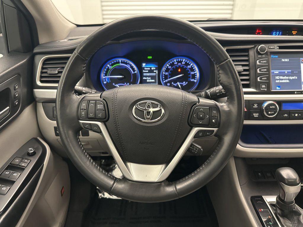 used 2019 Toyota Highlander Hybrid car, priced at $20,995