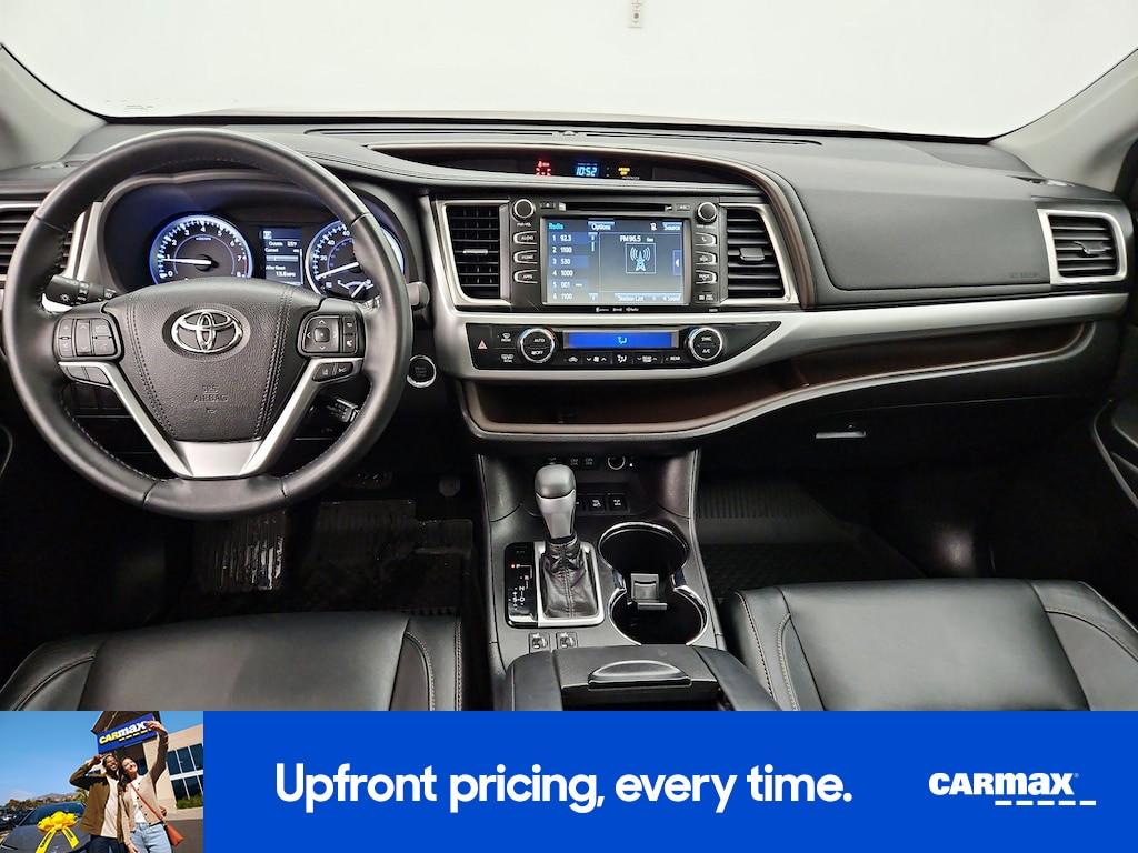 used 2018 Toyota Highlander car, priced at $30,998