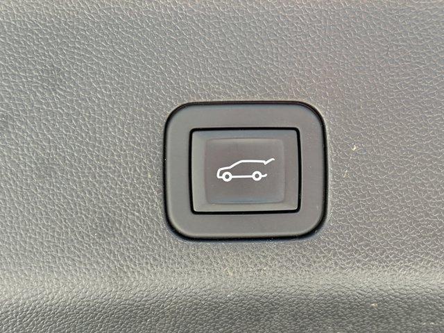 used 2025 Cadillac Escalade ESV car, priced at $99,995