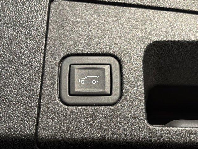 used 2024 Cadillac XT4 car, priced at $27,900