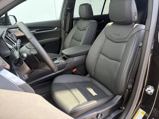 new 2025 Cadillac XT6 car, priced at $60,665