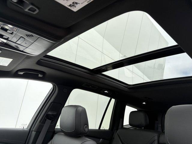 used 2024 Cadillac XT6 car, priced at $41,995