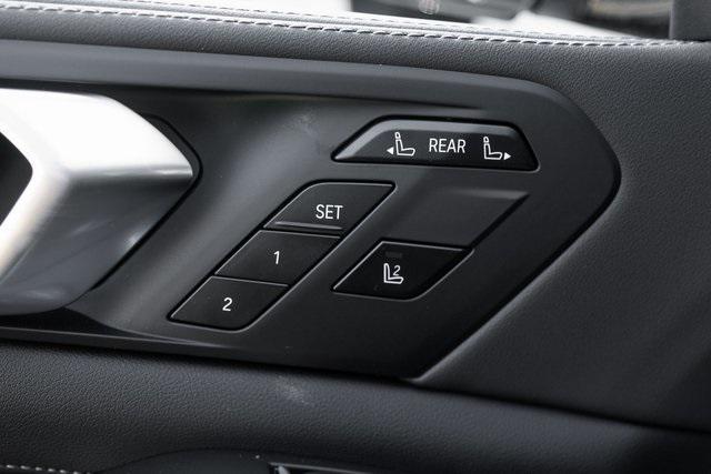 new 2026 BMW X7 car, priced at $100,500