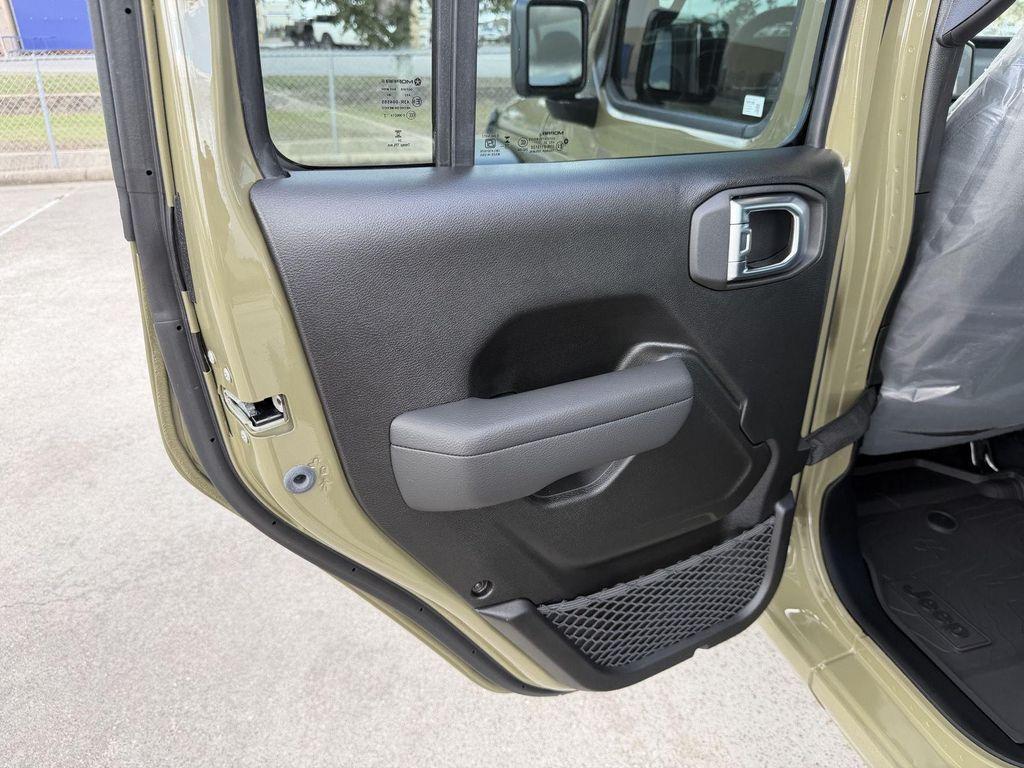 new 2026 Jeep Wrangler car, priced at $44,348