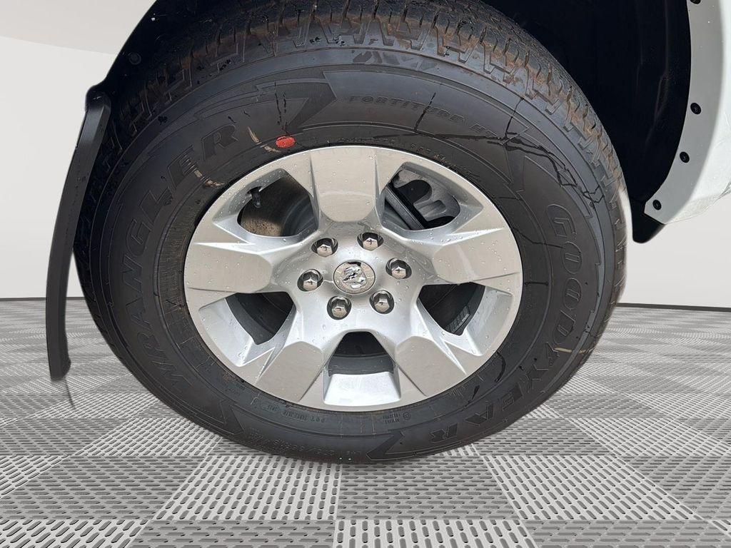 new 2025 Ram 1500 car, priced at $43,428