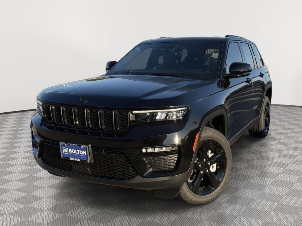 new 2025 Jeep Grand Cherokee car, priced at $43,428