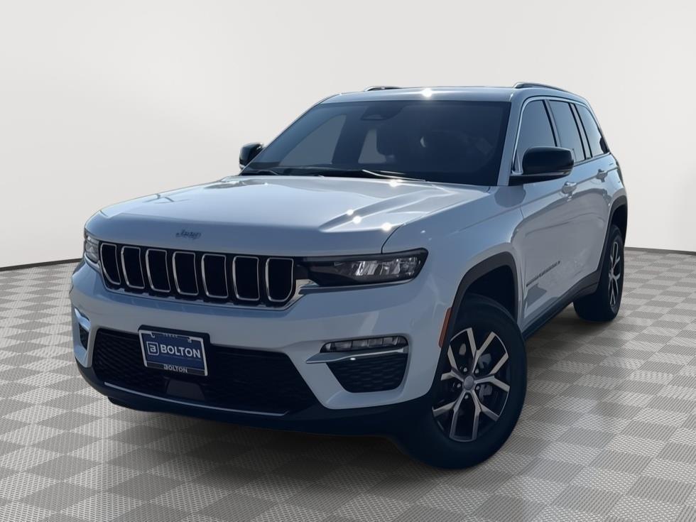 new 2025 Jeep Grand Cherokee car, priced at $37,989