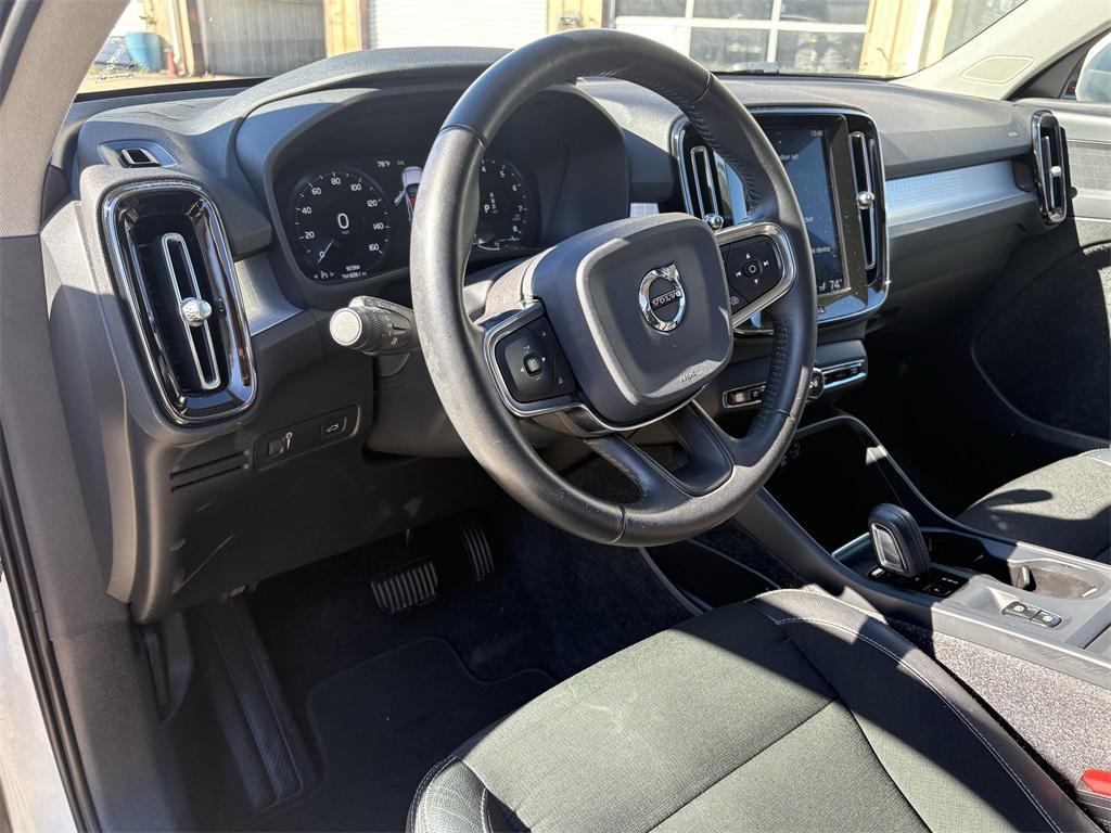 used 2020 Volvo XC40 car, priced at $20,499