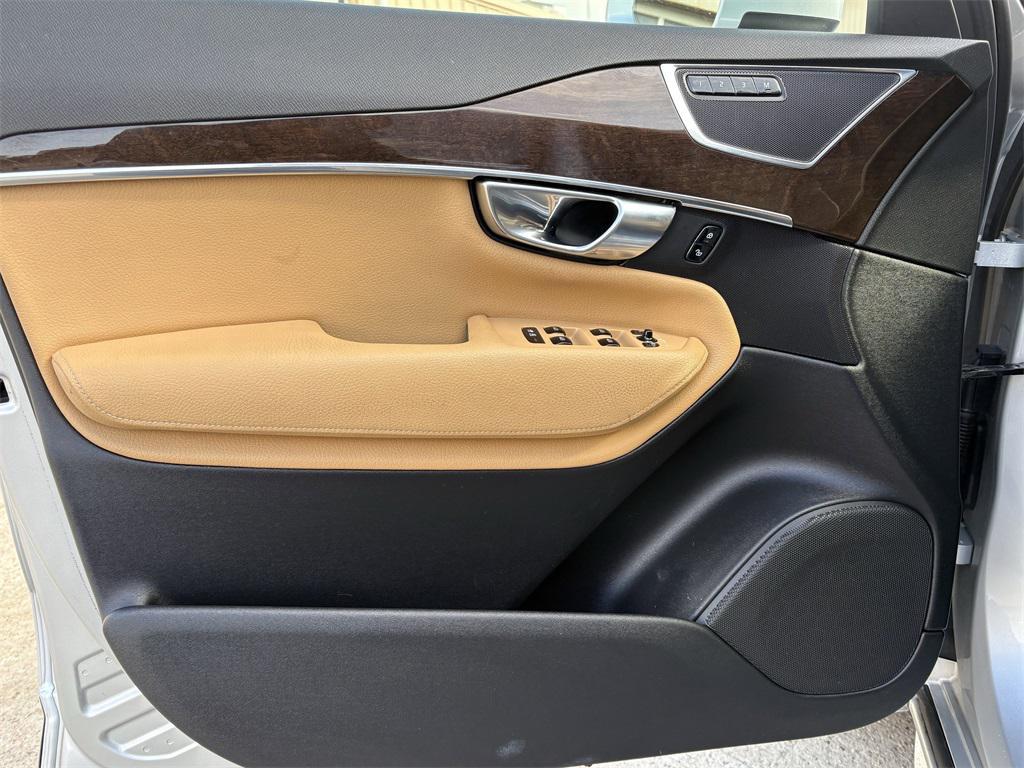 used 2017 Volvo XC90 car, priced at $11,499