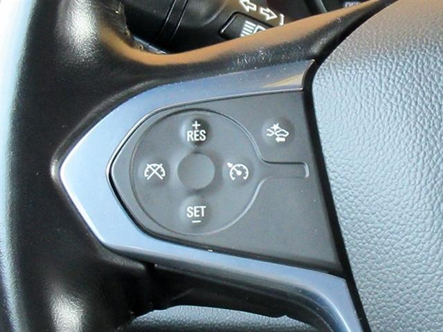 used 2022 Chevrolet Traverse car, priced at $18,900