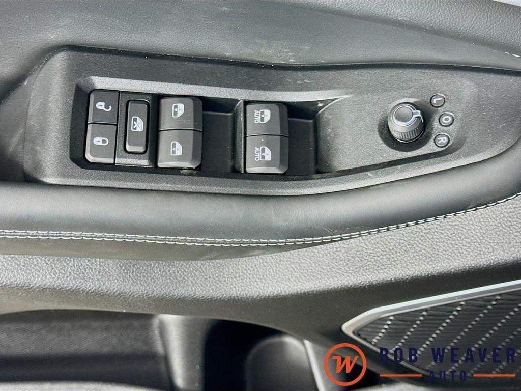 new 2026 Jeep Grand Cherokee car, priced at $50,699