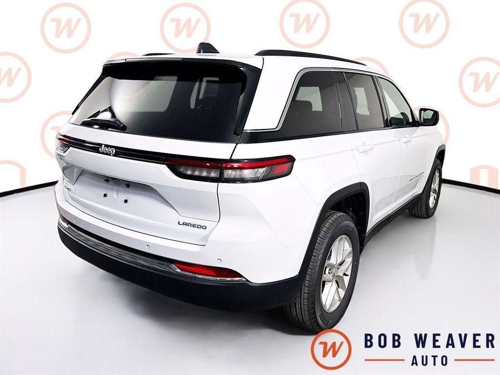 new 2026 Jeep Grand Cherokee car, priced at $45,133