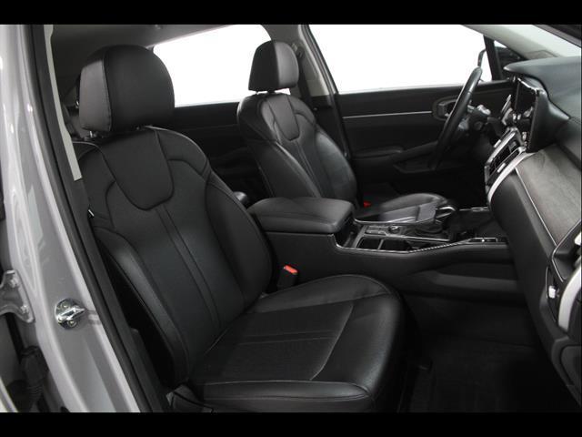 used 2022 Kia Sorento car, priced at $27,590