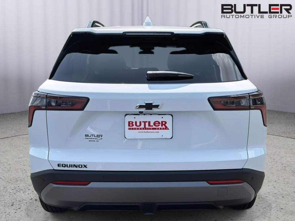 new 2026 Chevrolet Equinox car, priced at $32,205