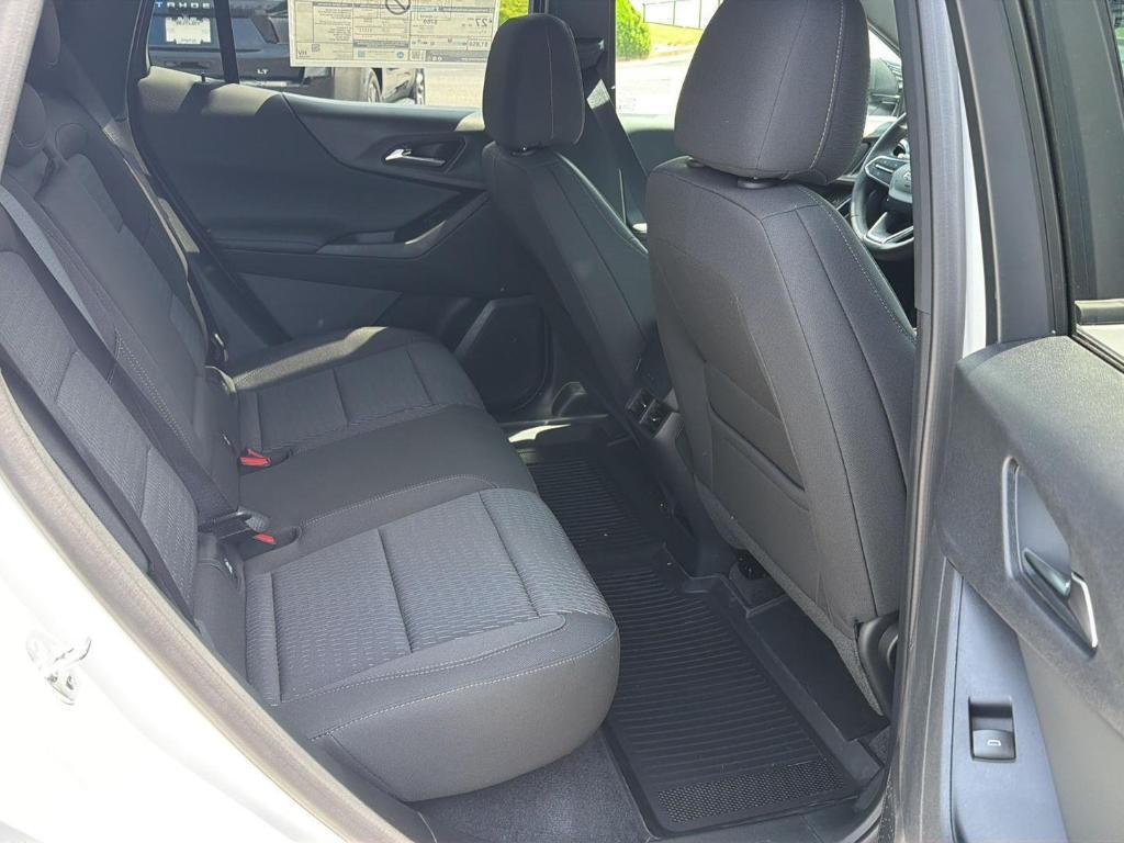new 2026 Chevrolet Equinox car, priced at $32,205
