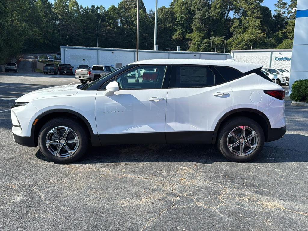 new 2025 Chevrolet Blazer car, priced at $32,780