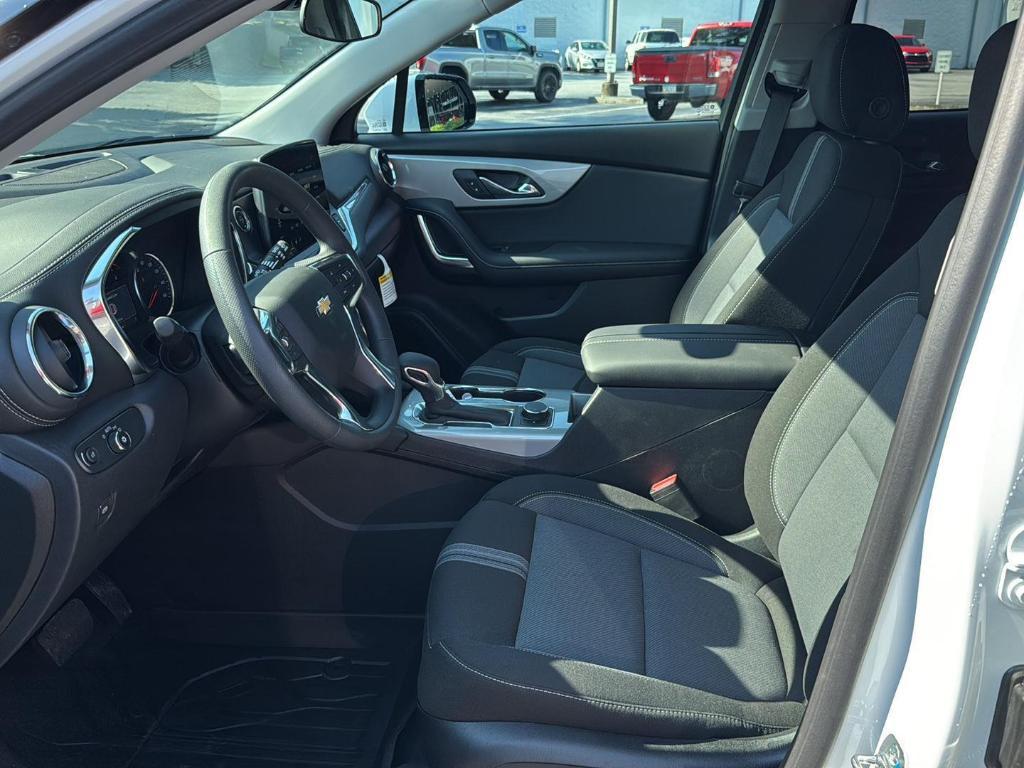 new 2025 Chevrolet Blazer car, priced at $32,780