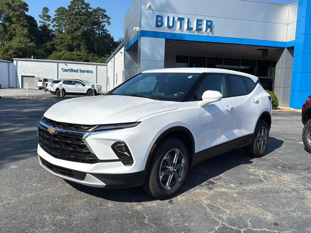 new 2025 Chevrolet Blazer car, priced at $32,780