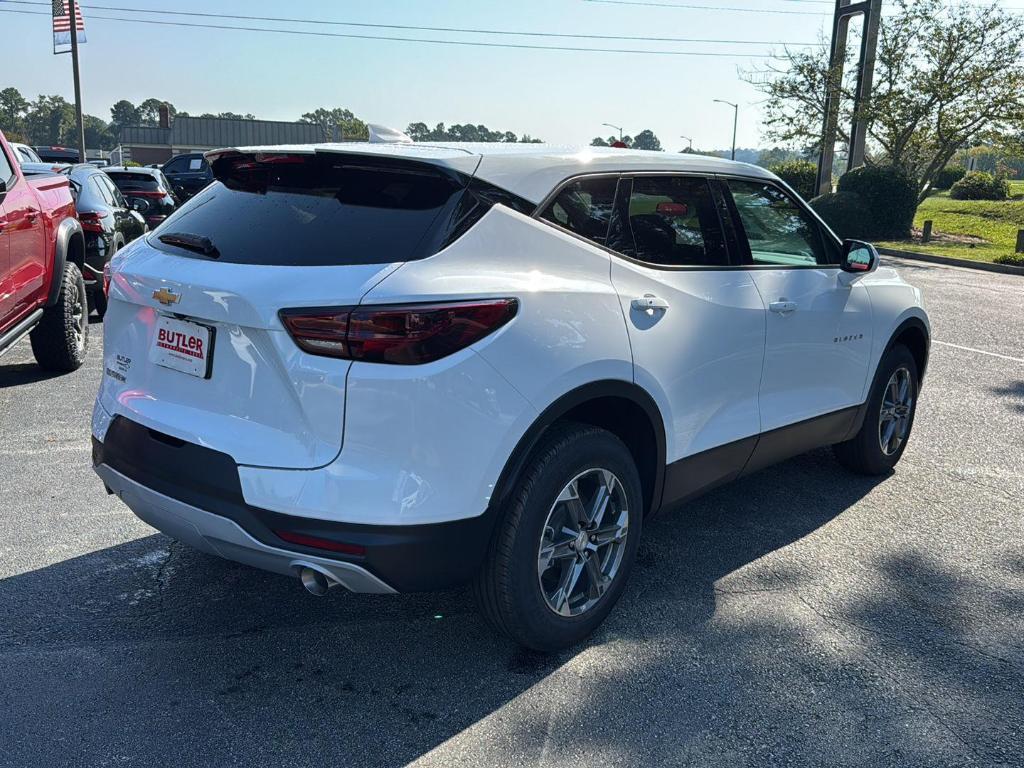 new 2025 Chevrolet Blazer car, priced at $32,780