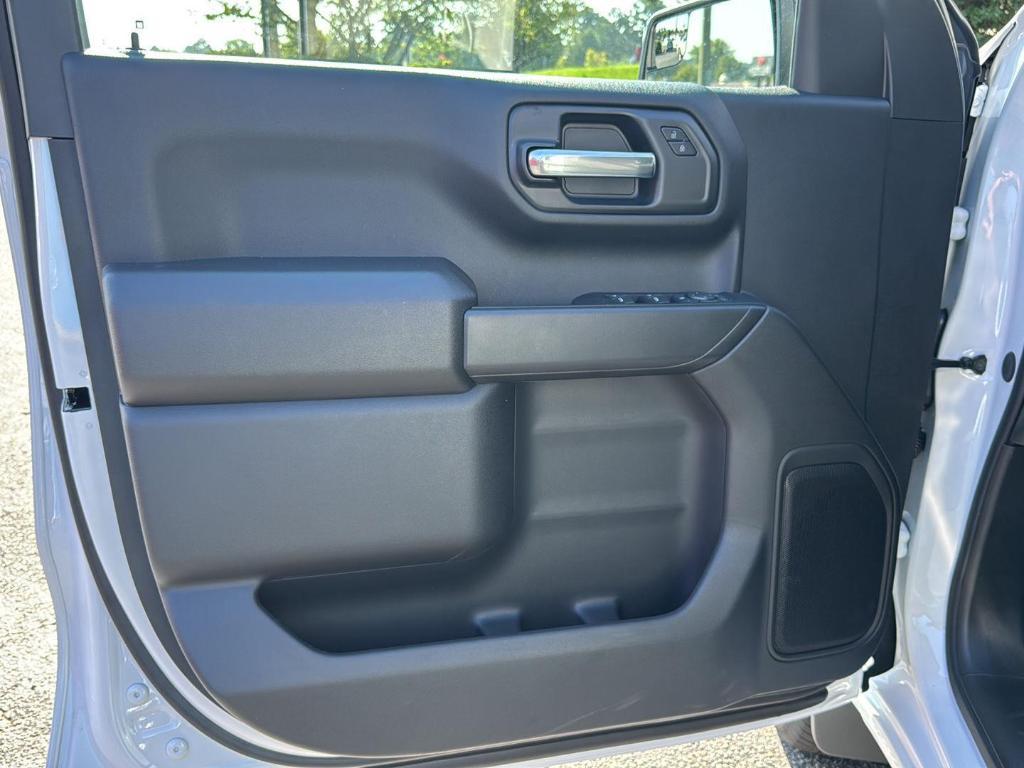 new 2026 Chevrolet Silverado 1500 car, priced at $40,500