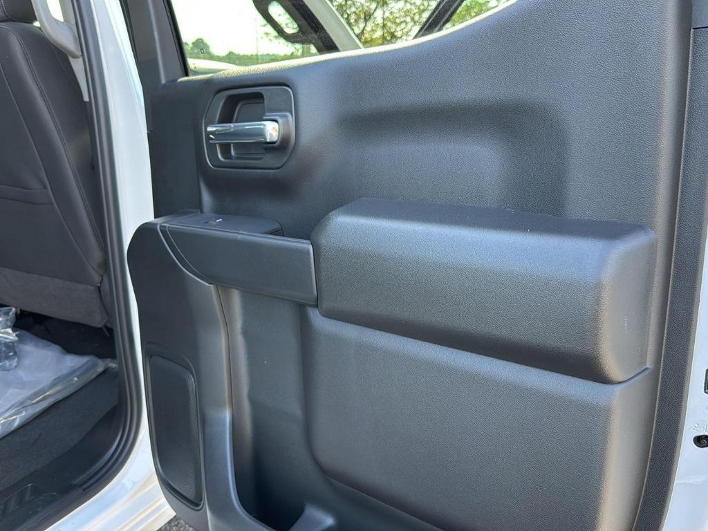 new 2026 Chevrolet Silverado 1500 car, priced at $40,500