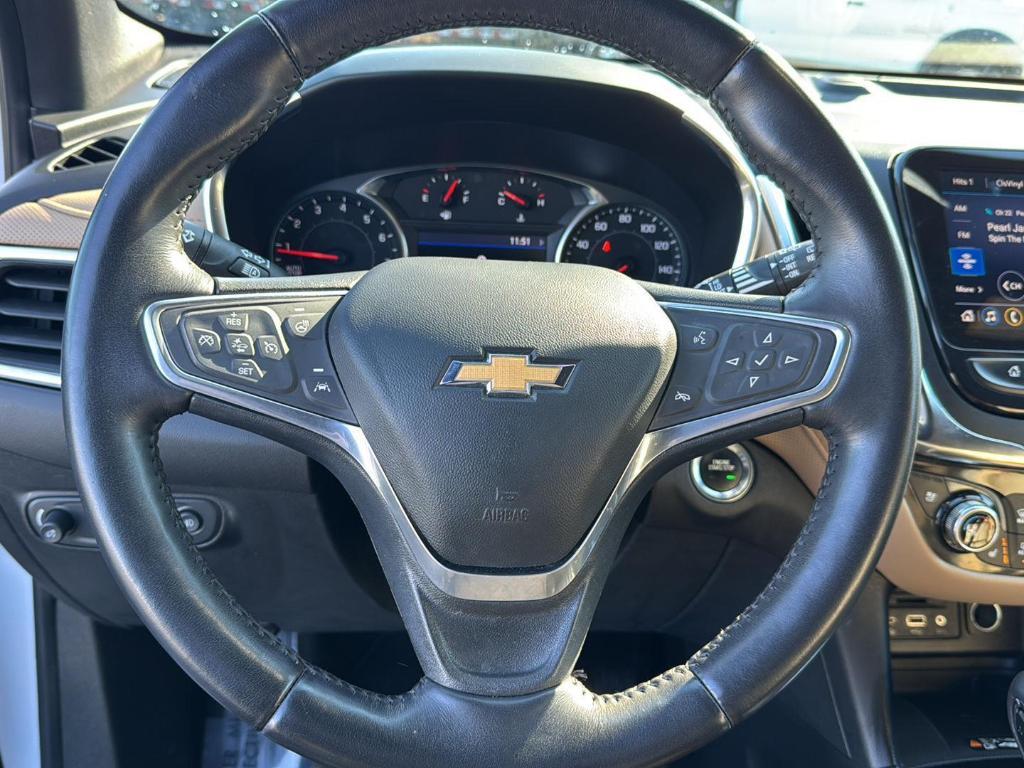 used 2022 Chevrolet Equinox car, priced at $25,999
