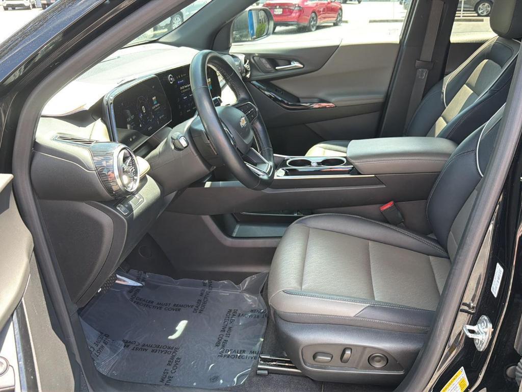used 2025 Chevrolet Equinox car, priced at $25,998