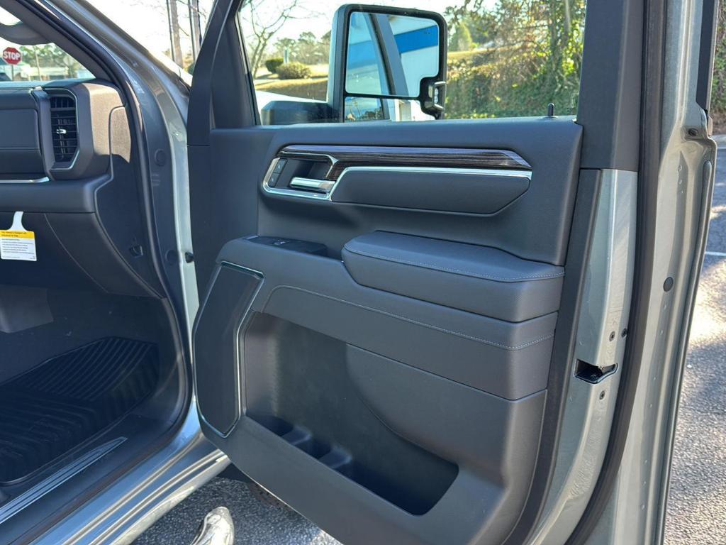 new 2026 Chevrolet Silverado 2500 car, priced at $69,286