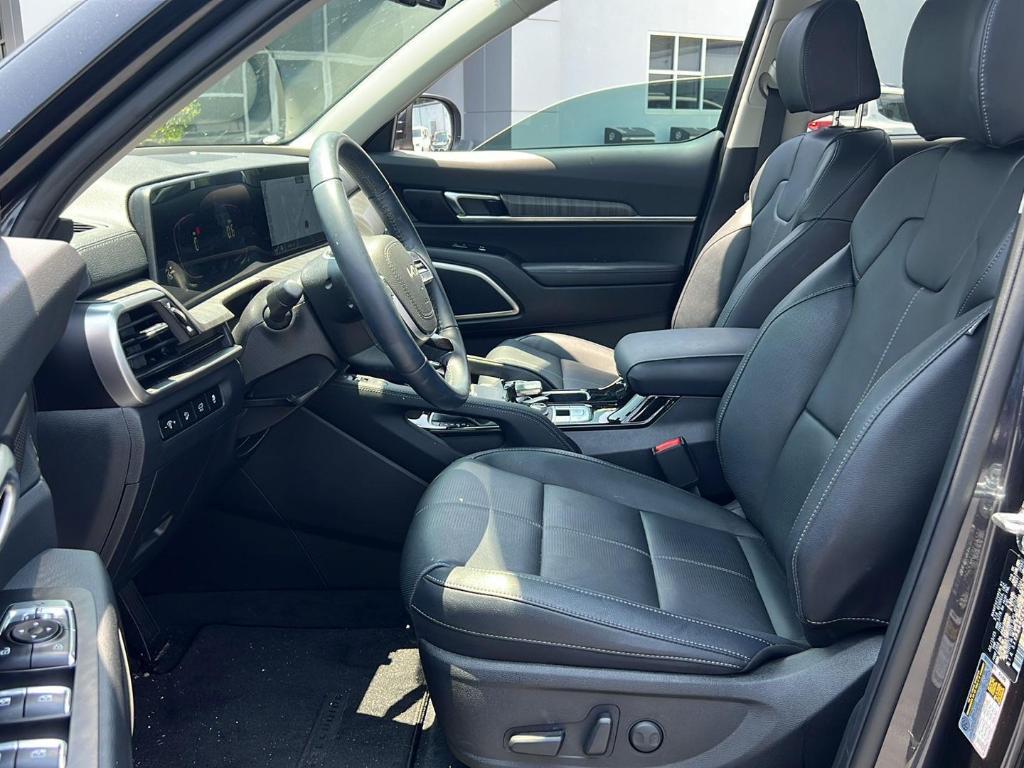 used 2025 Kia Telluride car, priced at $38,998