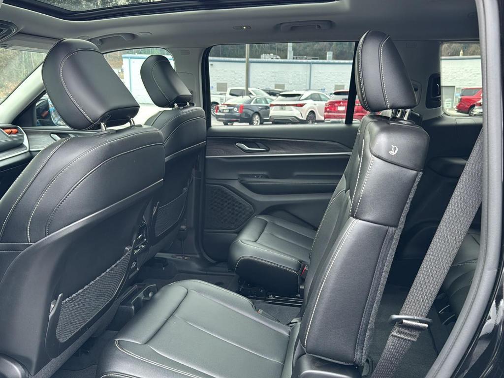 used 2024 Jeep Grand Cherokee L car, priced at $34,997