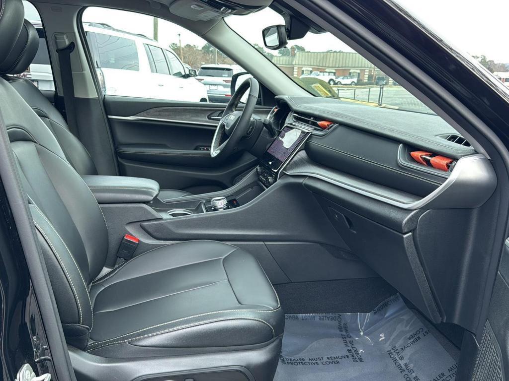 used 2024 Jeep Grand Cherokee L car, priced at $34,997