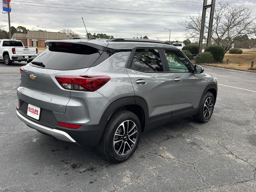 new 2026 Chevrolet TrailBlazer car, priced at $27,220