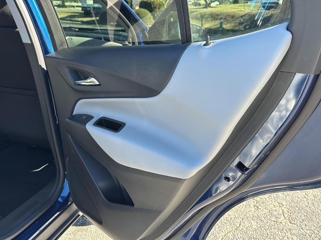 used 2022 Chevrolet Equinox car, priced at $19,999