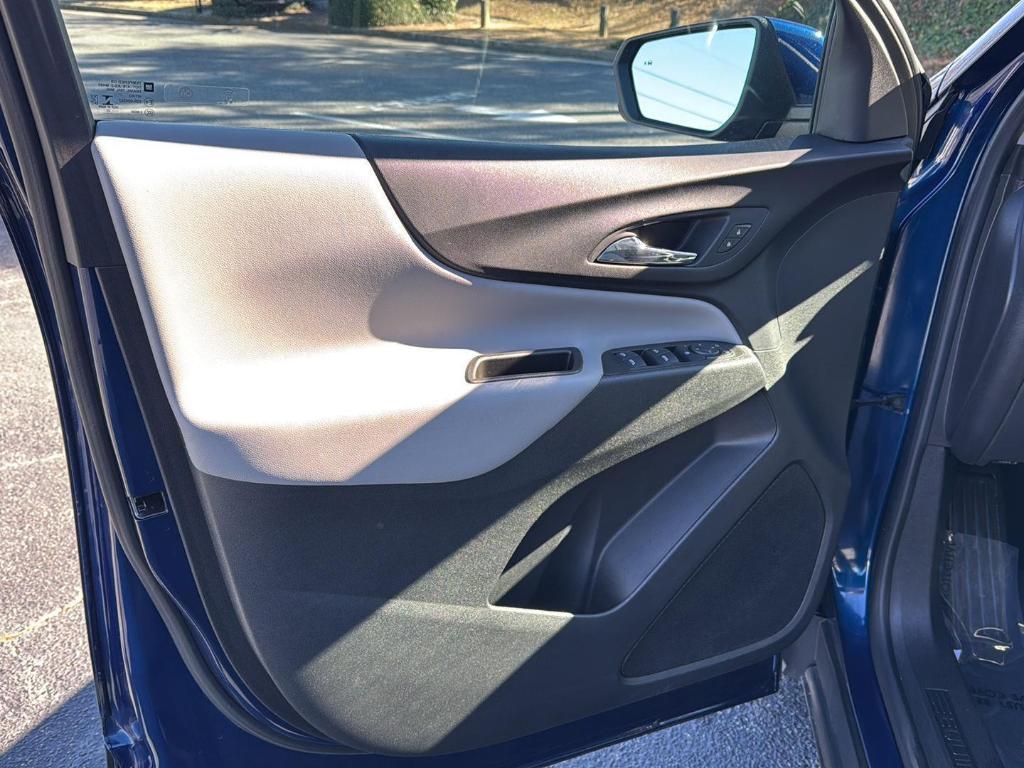 used 2022 Chevrolet Equinox car, priced at $19,999