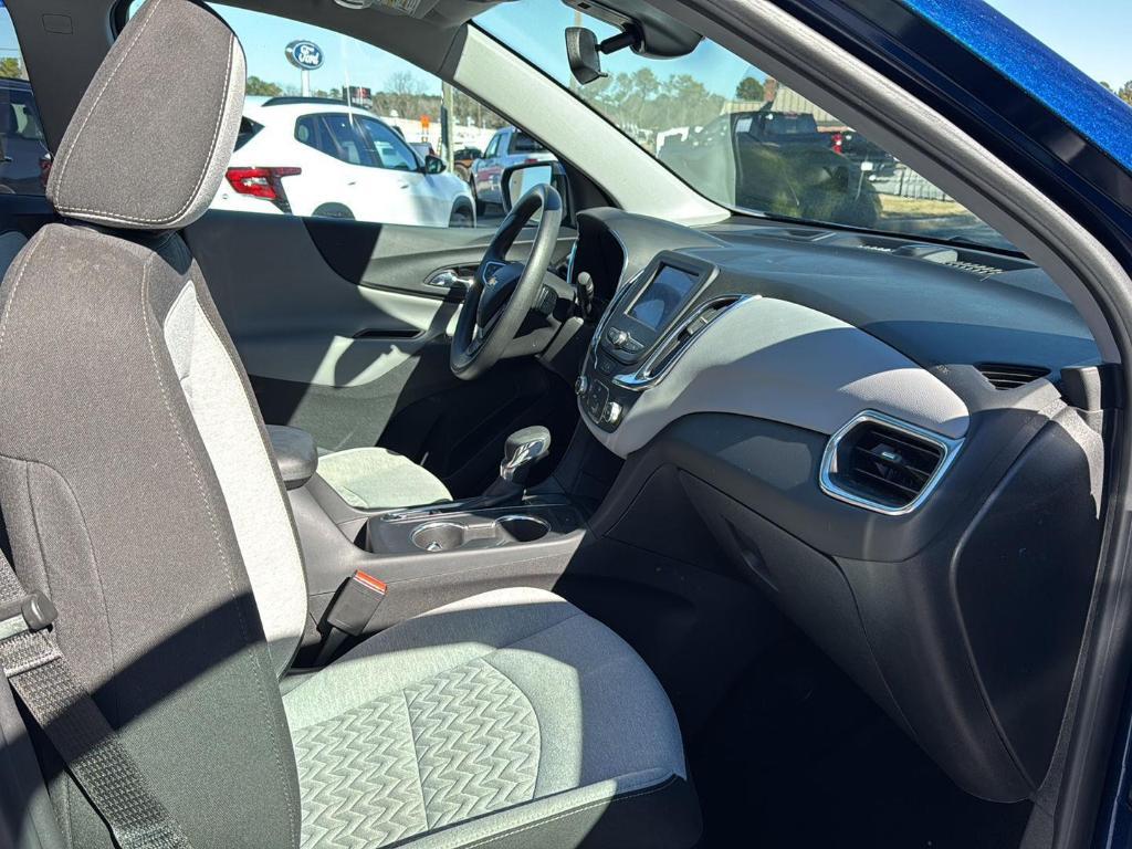 used 2022 Chevrolet Equinox car, priced at $19,999