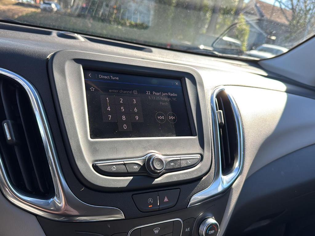 used 2022 Chevrolet Equinox car, priced at $19,999