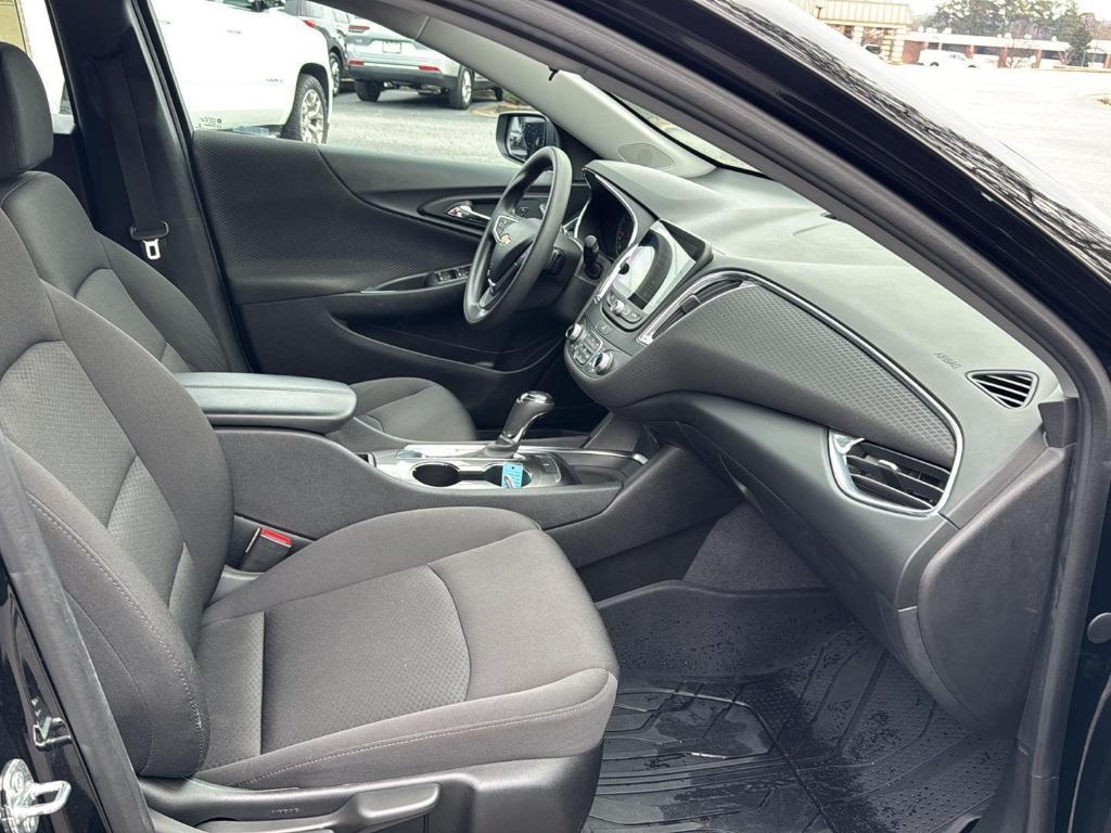 used 2019 Chevrolet Malibu car, priced at $13,999