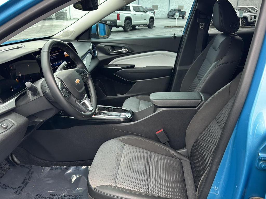 used 2025 Chevrolet Trax car, priced at $20,887