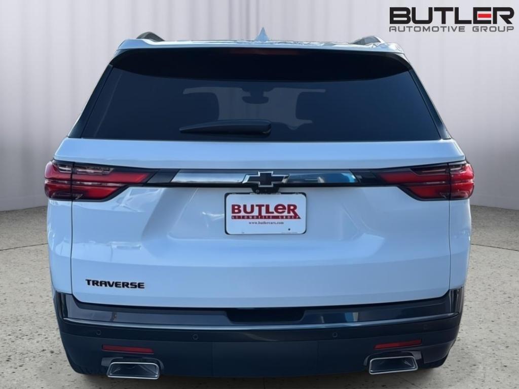 used 2022 Chevrolet Traverse car, priced at $29,999