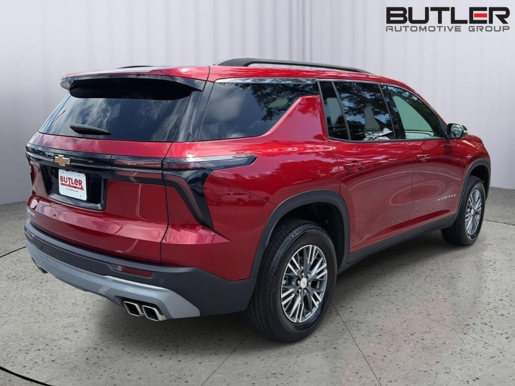 used 2025 Chevrolet Traverse car, priced at $36,998