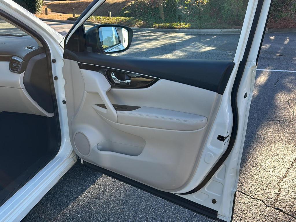 used 2019 Nissan Rogue Sport car, priced at $18,369