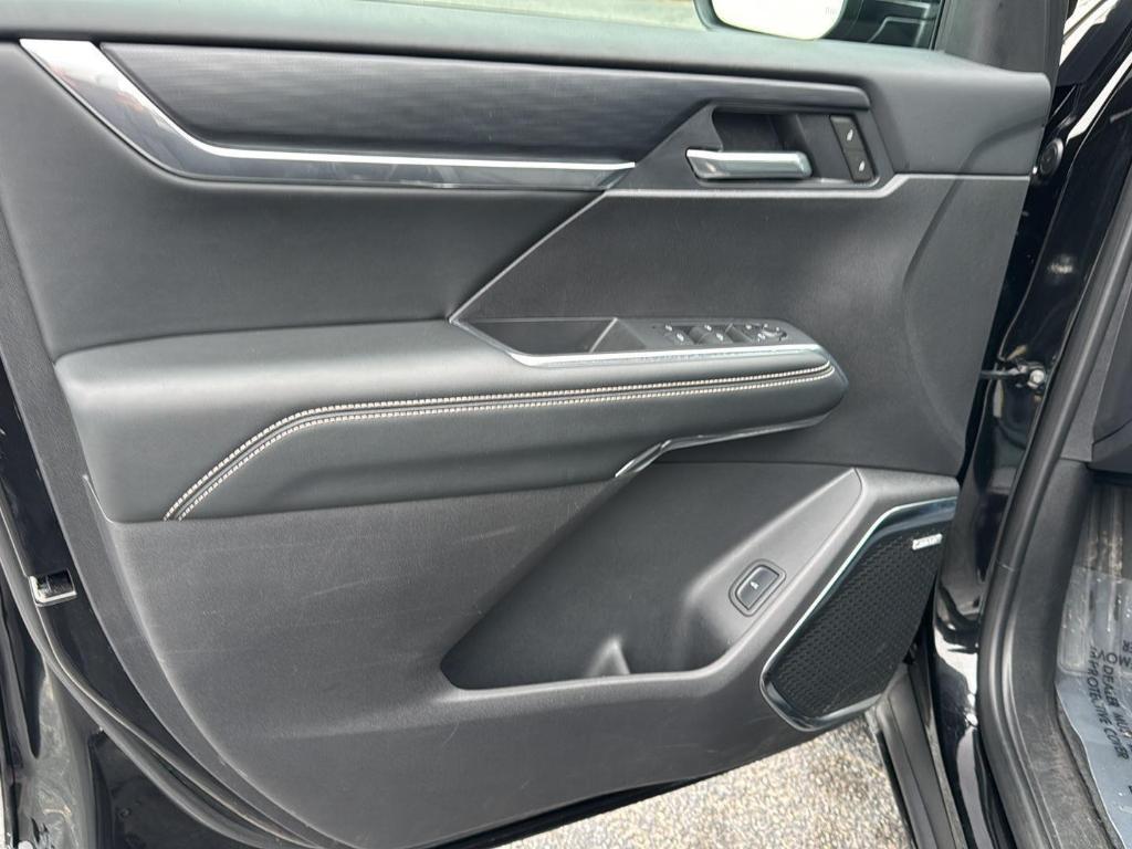 used 2025 GMC Acadia car, priced at $32,588