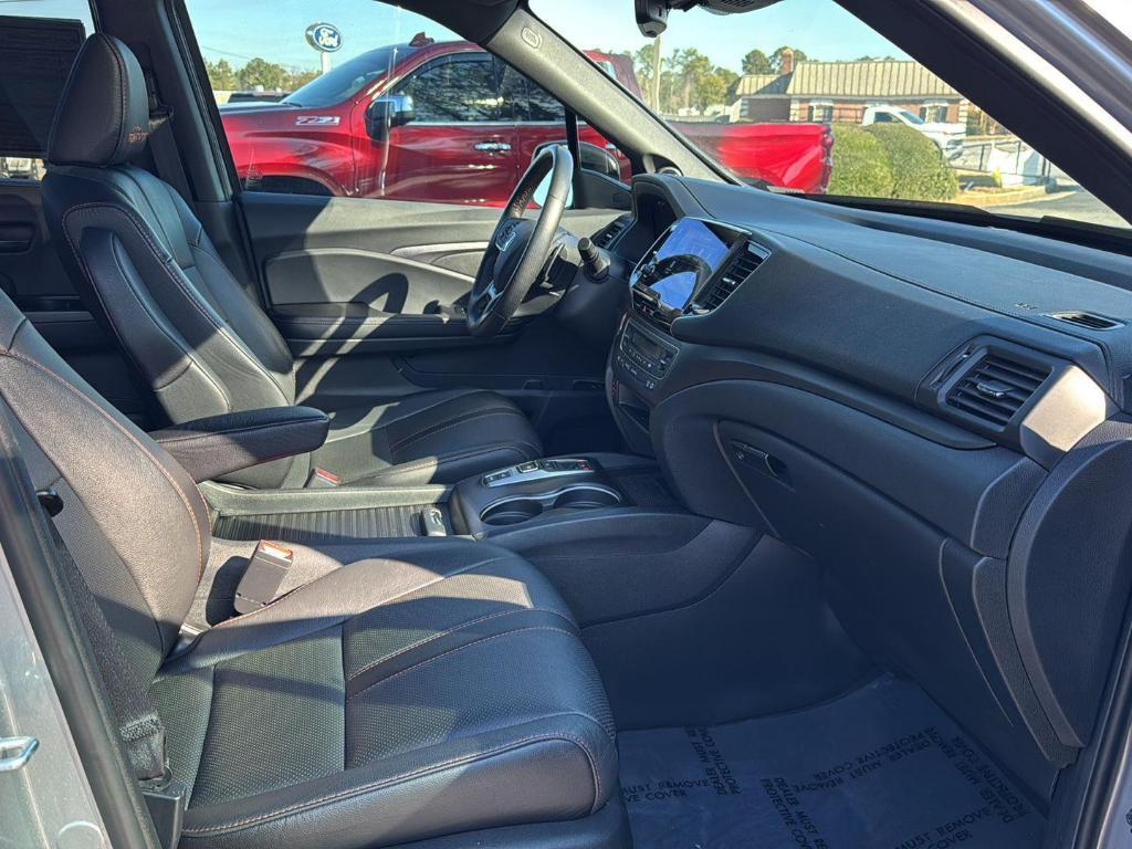 used 2022 Honda Passport car, priced at $24,313