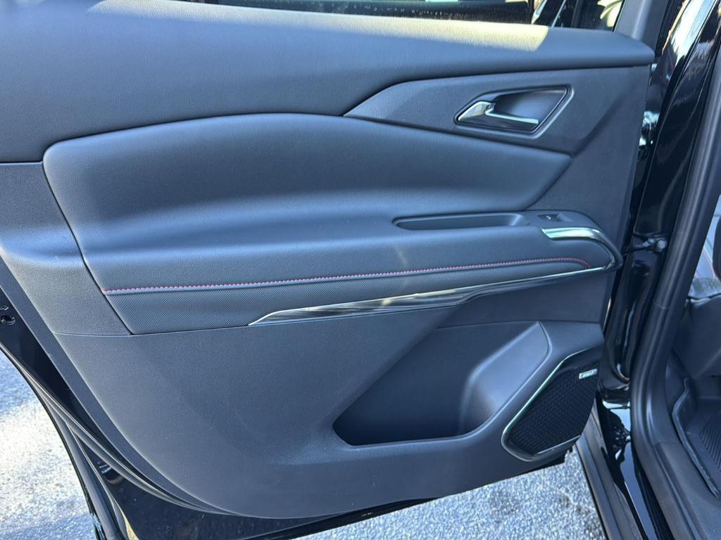 new 2026 Chevrolet Traverse car, priced at $56,150