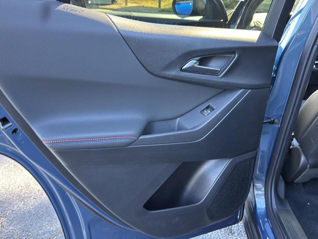 new 2026 Chevrolet Equinox car, priced at $33,185