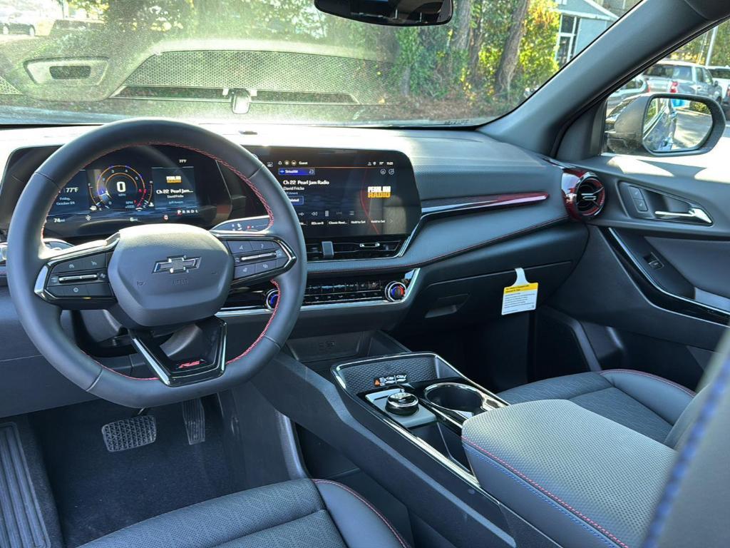 new 2026 Chevrolet Equinox car, priced at $33,185